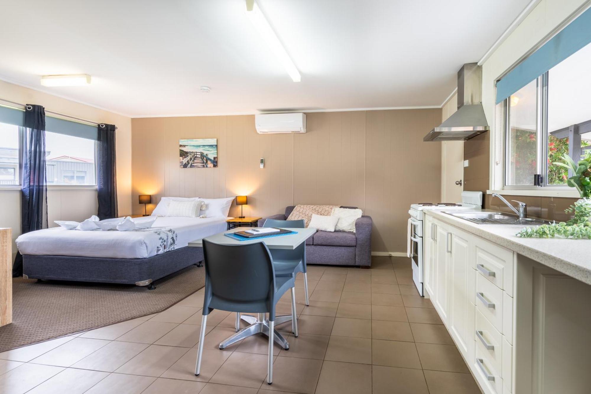 Tasman Holiday Parks - Albany Room photo