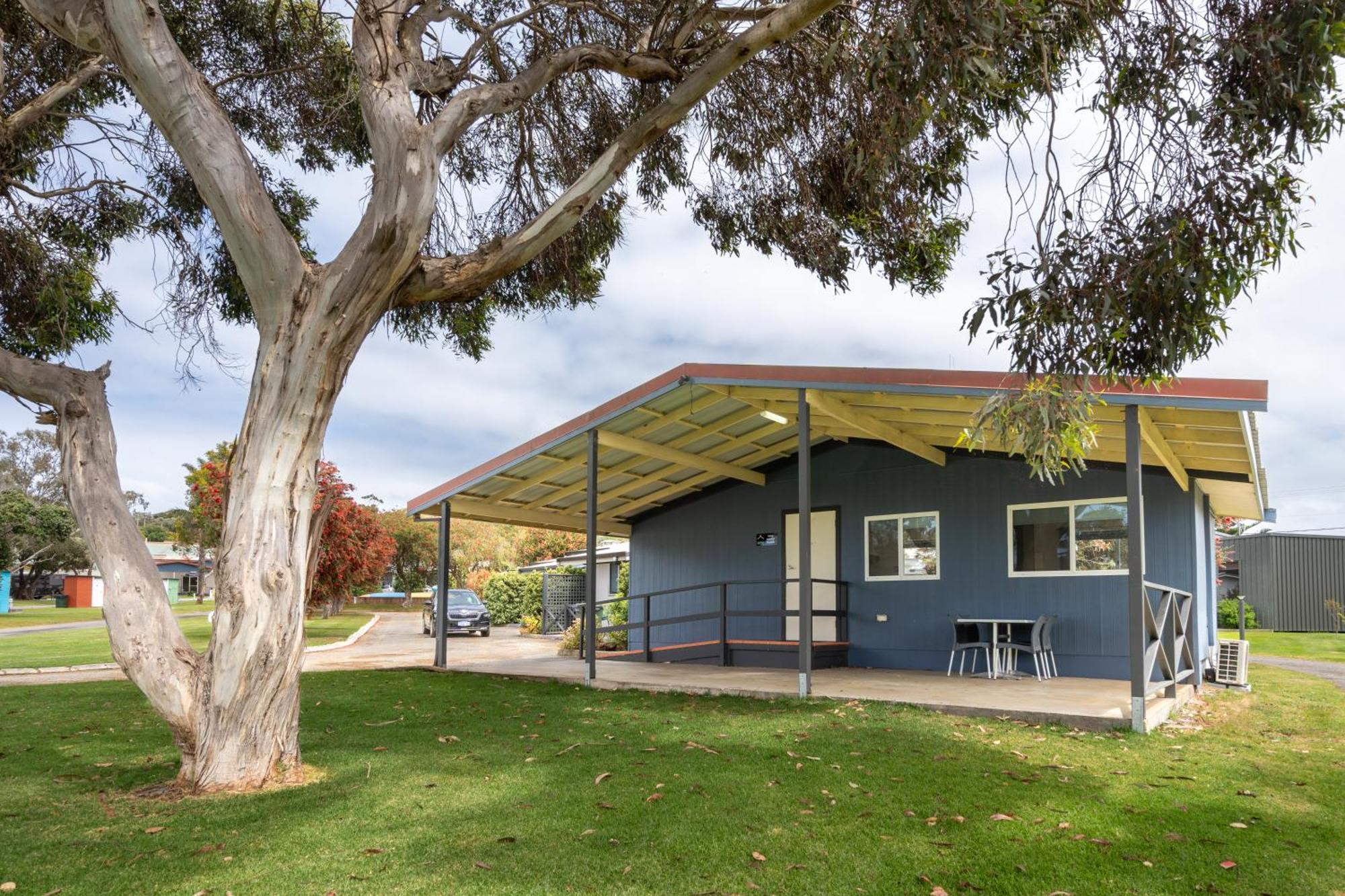 Tasman Holiday Parks - Albany Room photo