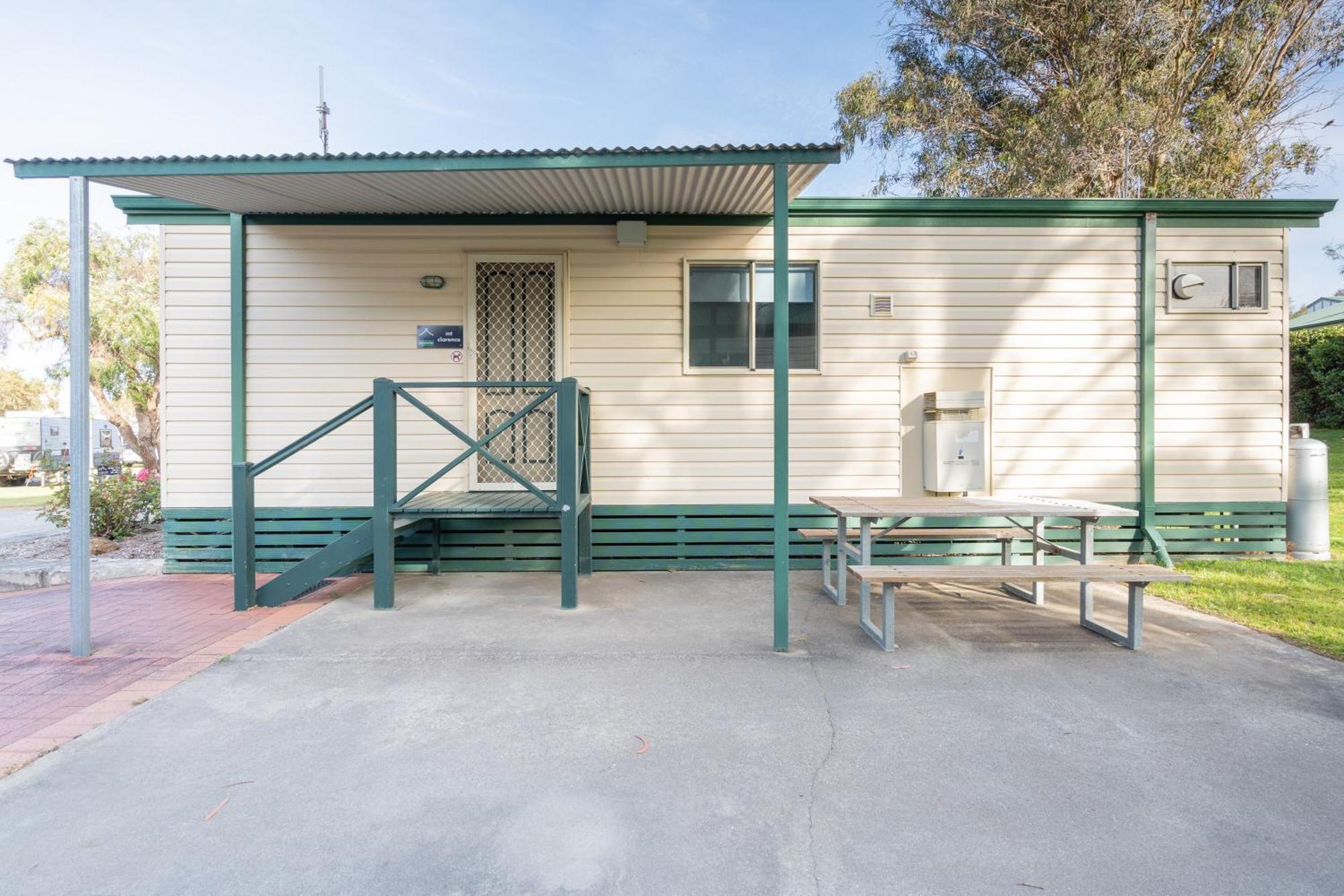 Tasman Holiday Parks - Albany Room photo
